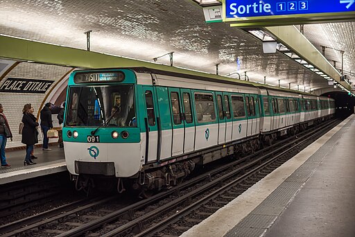 Paris Mtro-Ligne 7-MF77-Place d'Italie 001