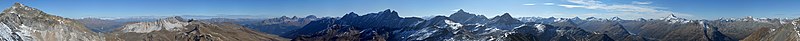 File:Piz Alv (Oberhalbsteiner Alpen) Panorama.jpg