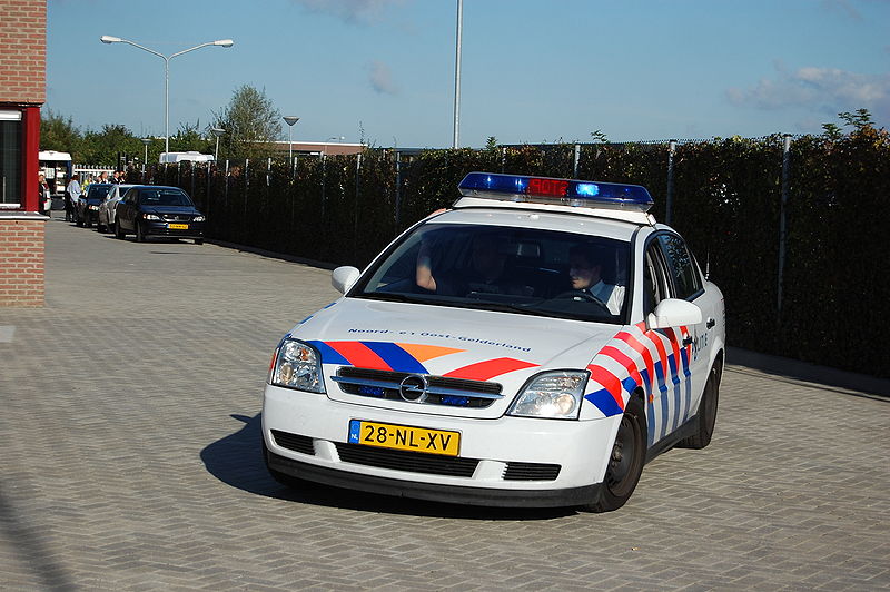 File:Politieauto.jpg