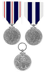 Medailles voor verdienste en voor moed uit de regering van George V en de gemeenschappelijke achterzijde