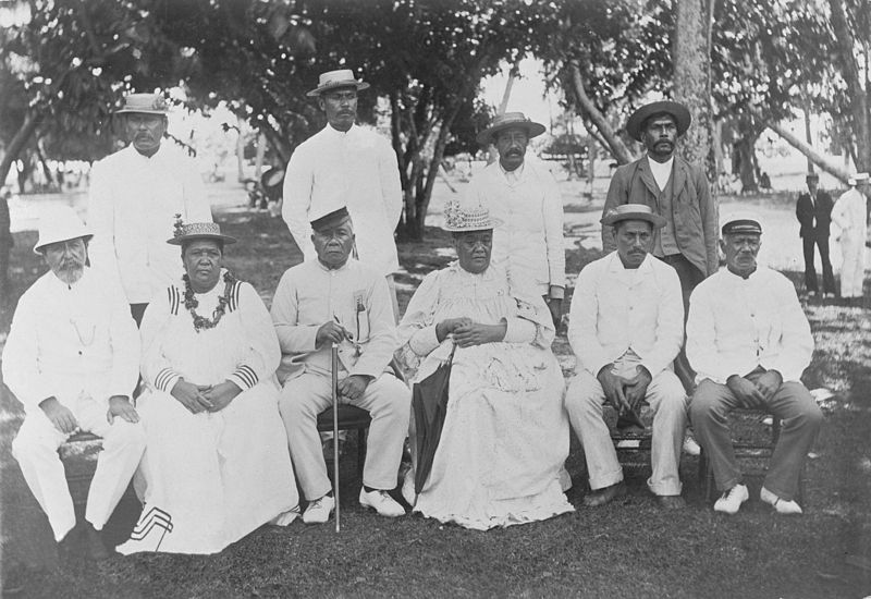 File:Principal Arikis of Rarotonga.jpg