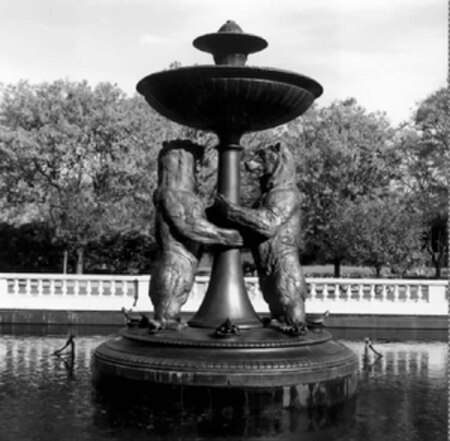 Rackham Fountain Det Zoo