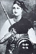 Rani Lakshmibai, Rani de Jhansi, una de las principales líderes de la rebelión de la India de 1857, quien anteriormente había perdido su reino como resultado del Periodo de Doctrina de James Broun-Ramsay, primer marqués de Dalhousie, lord Dalhousie.