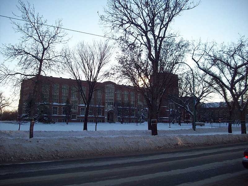 File:Regina College Building.JPG