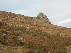 Rock buttress on Tre'r Ceiri - geograph.org.uk - 661745.jpg