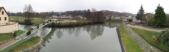 Panorama de Rogny-les-Sept-Écluses.