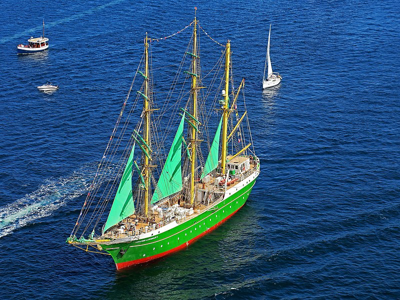 File:SS Alexander von Humboldt II during the departure from The Tall Ships Races Bergen 2019.jpg