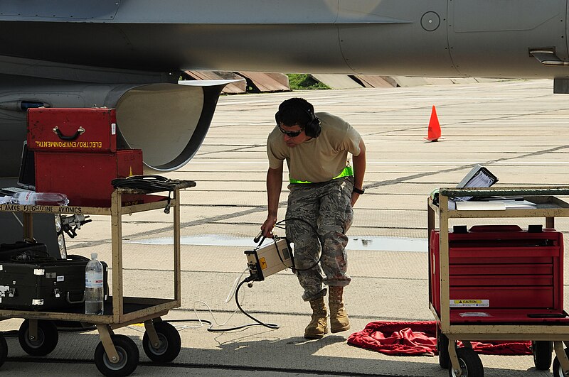 File:Safe Skies 2011 - ground crew.jpg