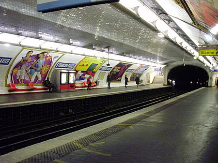 Saint François Xavier metro quai 01