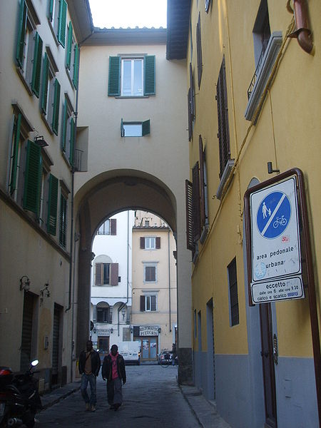 File:San Pier Maggiore (retro).JPG