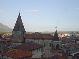 Santambrogio LA Biserica parohială văzută din sud-vest.JPG