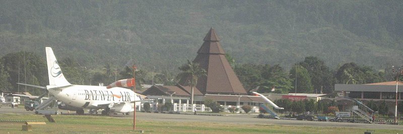 File:Sentani airport3.jpg