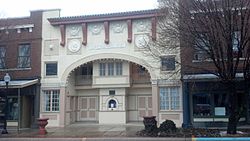 Sesser Opera House httpsuploadwikimediaorgwikipediacommonsthu