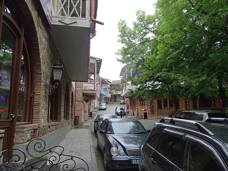 File:Sighnaghi Gebäude und Straßenansichten 33.jpg