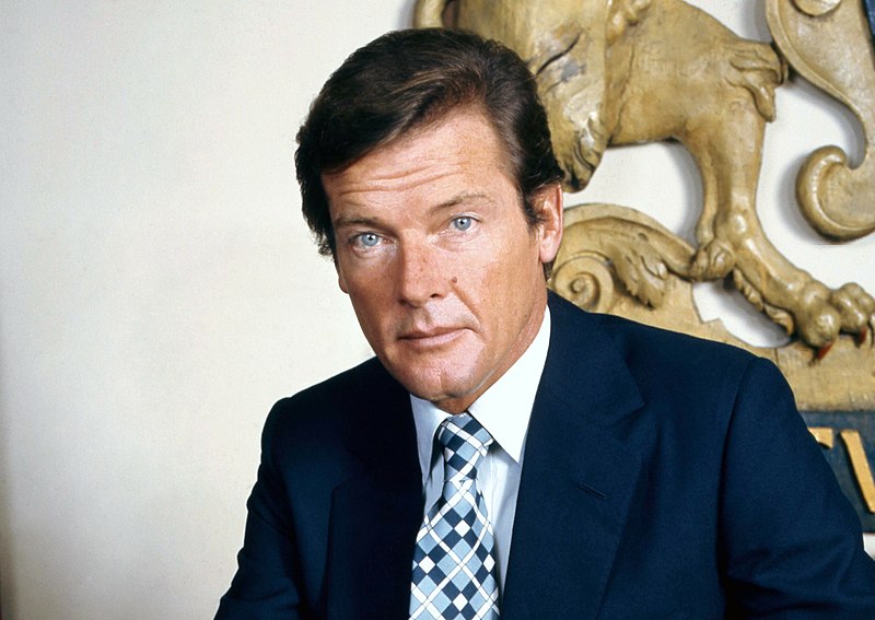 File:Sir Roger Moore 3 (cropped 2).jpg