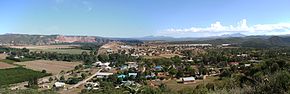 View over Hankey from Vergaderingskop, with Centerton visible in the distance