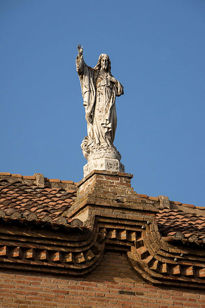 File:Statue Jesus Christ San Cristobal Granada Spain.jpg