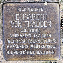 Stolperstein Carmerstr 12 (Charl) Elisabeth von Thadden.jpg