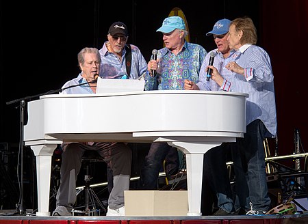 The Beach Boys, May 29, 2012.jpg