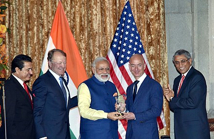 Indian Prime Minister Narendra Modi presenting the USIBC Global Leadership Award to Bezos, in Washington, D.C. on June 7, 2016
