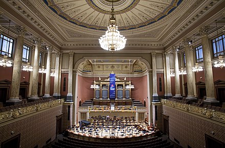 Die Filmaufnahmen des Konzerts entstanden im Prager Rudolfinum.[2]