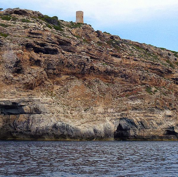 File:Torre del cap Blanc, Llucmajor, Mallorca, Islas Baleares, España - panoramio.jpg