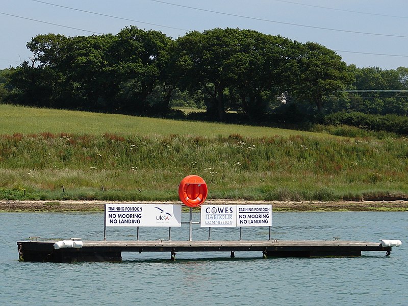 File:Training Pontoon - geograph.org.uk - 1946182.jpg