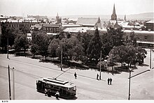 Tram in Victoria Square, looking north east from the Supreme Court, in 1911 Tram in Victoria Square, Adelaide in 1911.jpg