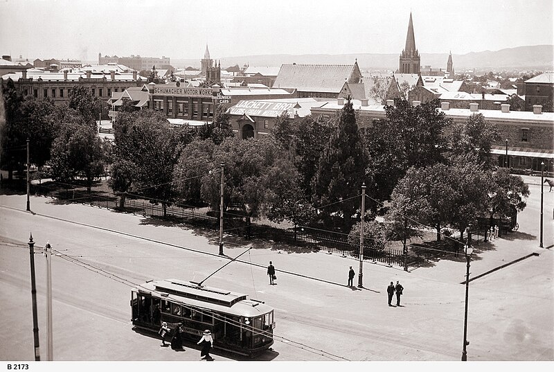 File:Tram in Victoria Square, Adelaide in 1911.jpg