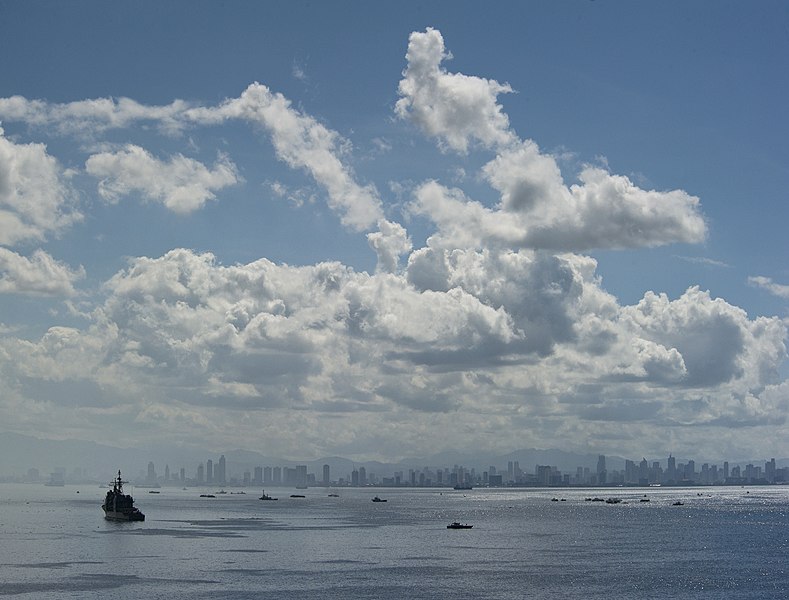 File:USS Carl Vinson in Philippines 110515-N-DR144-363.jpg