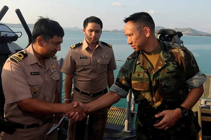 File:US Navy 100209-N-8335D-046 Capt. Elmer Nagma shakes hands with Royal Thai Navy Lt. Cmdr. Sajja Intagosum.jpg