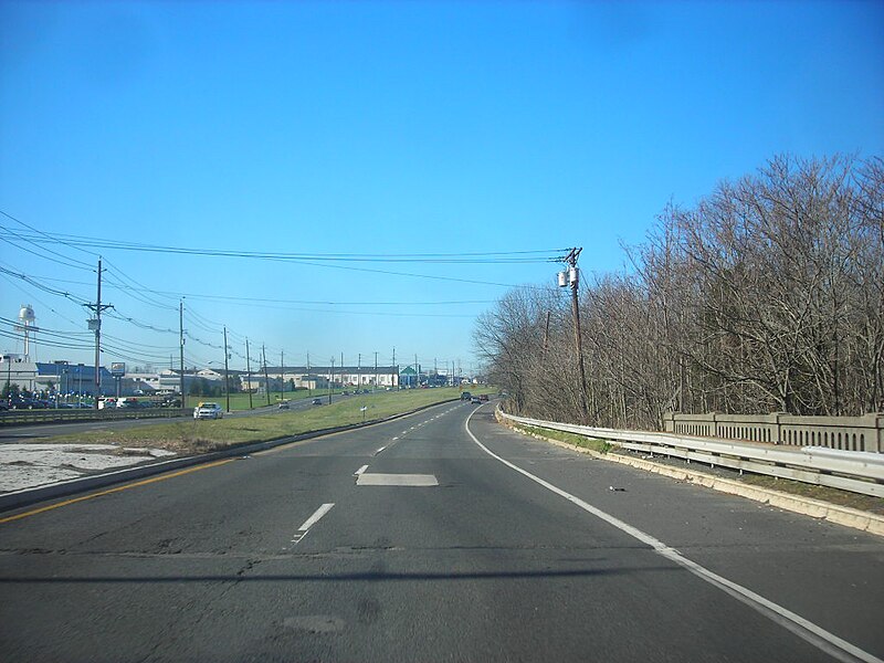 File:US Route 22 - New Jersey - 4155507616.jpg