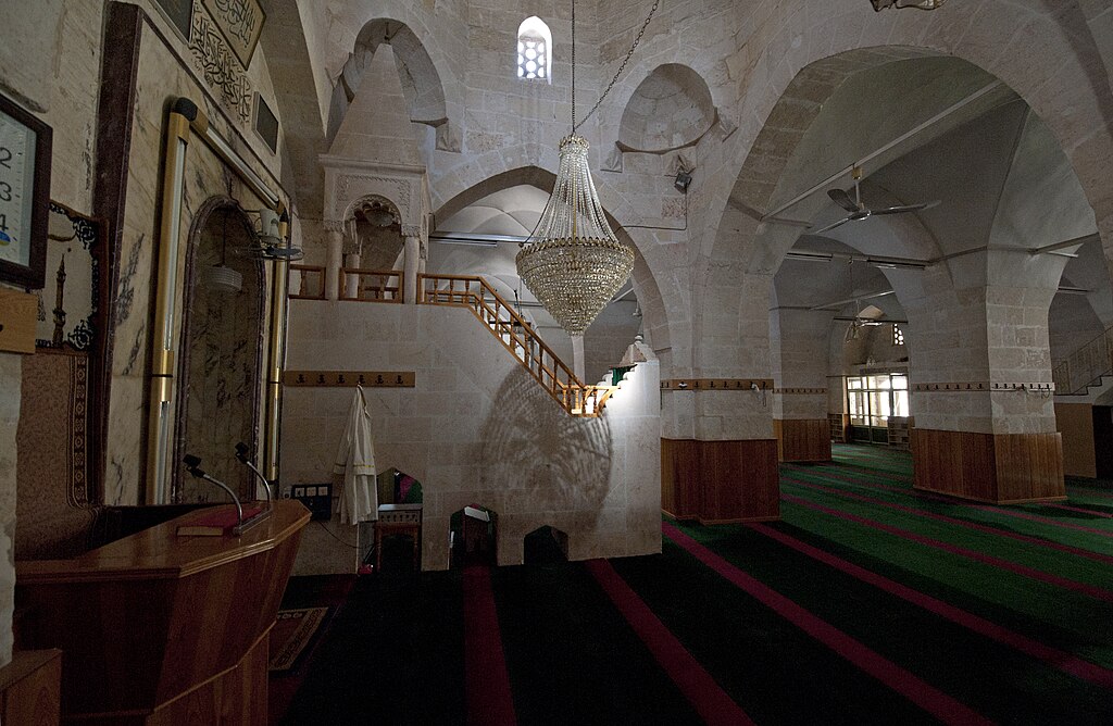 Urfa Ulu Camii interior 8935