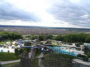 Vista desde la cima de Behemoth (Canada's Wonderland).jpg