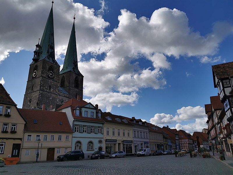 File:View of Quedlinburg 04.jpg