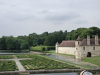 Domaine of Villarceaux French château, water garden and park