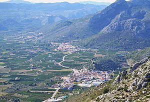 Vista de Tormos, Sagra i el Ràfol d'Almúnia des de Segària.JPG