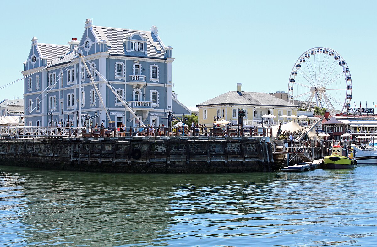 Victoria & Alfred Waterfront. V&A Waterfront.