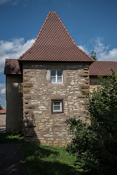 File:Weißenburg in Bayern, Stadtbefestigung, Seeweihermauer 39-20160813-003.jpg
