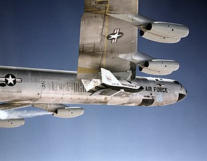 X-38 na B-52, 1999