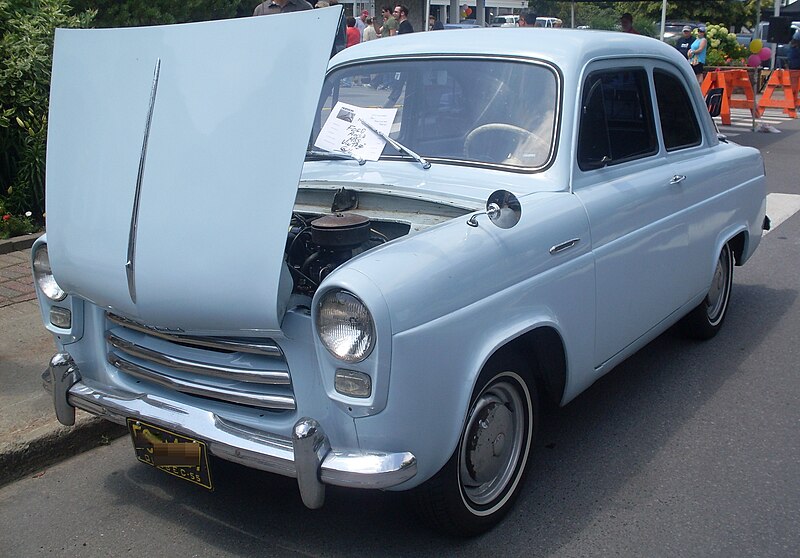 File:'55 Ford Anglia (Auto classique Hudson '13).JPG