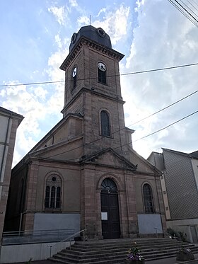 Façade de l'église Saint-Georges de Raon L'Étape