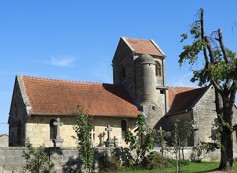 File:Église St-Pierre Vassincourt (Meuse).jpg
