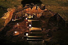 Туристическая тропа в пещере Баланканче