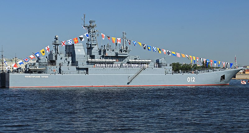 File:Большой десантный корабль проекта 775 «Оленего́рский горня́к» 2H1A7928WI.jpg
