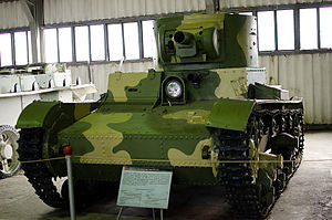 Вогнеметний танк ХТ-130 у бронетанковому музеї в Кубинці