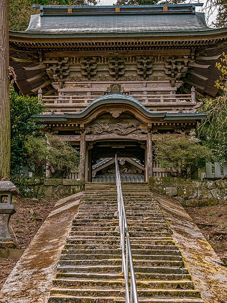 File:丸山神社 楼門.jpg