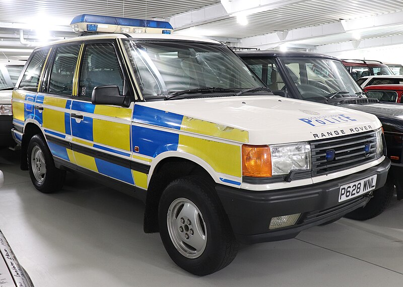 File:1997 Land Rover Range Rover 4.0 (Police Armed Response Vehicle).jpg