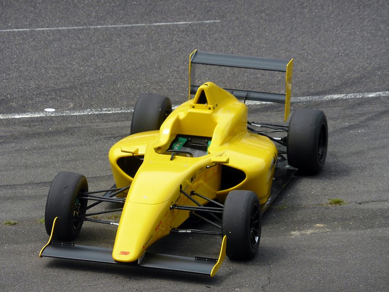 File:2015 FIA F4 machine.JPG