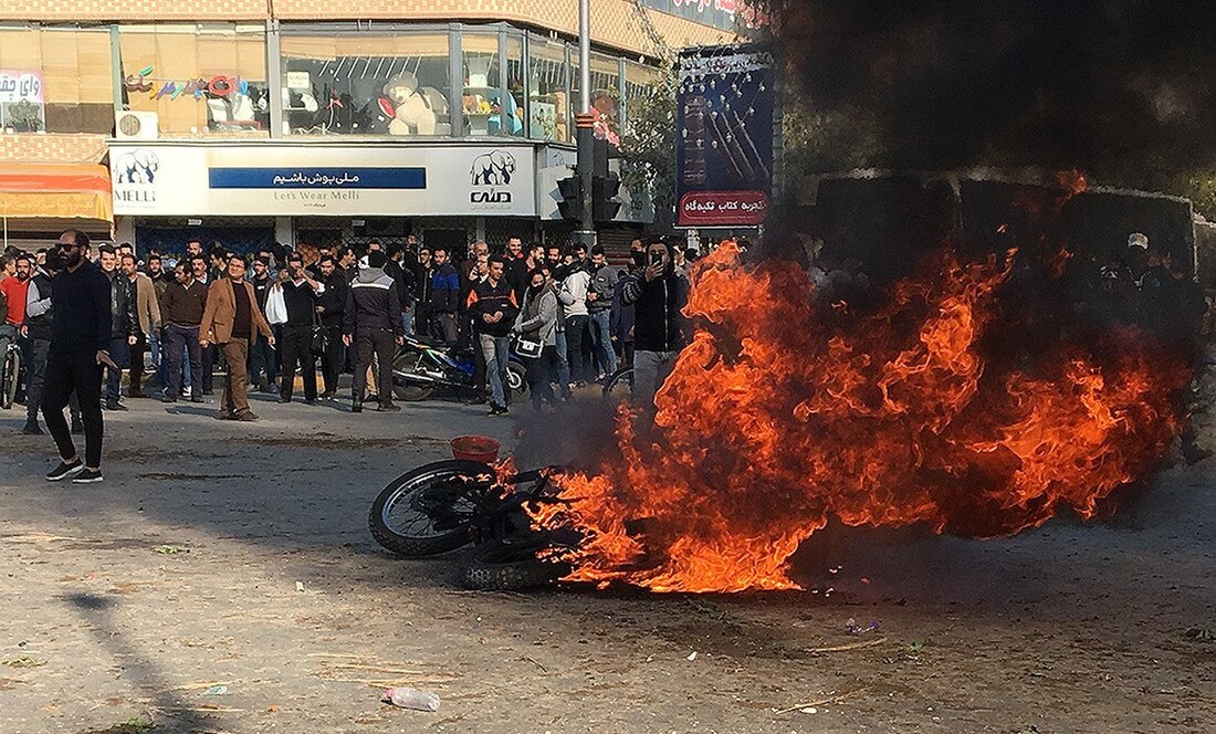 File:2019 Iranian fuel protests Fars News (3).jpg